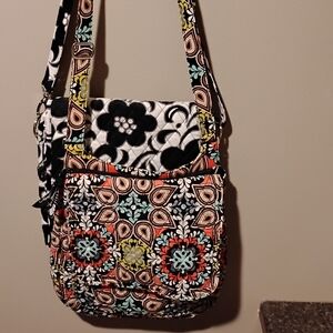 2 Vera Bradley Black And White And Multi Floral Quilted Crossbody Handbag Lot